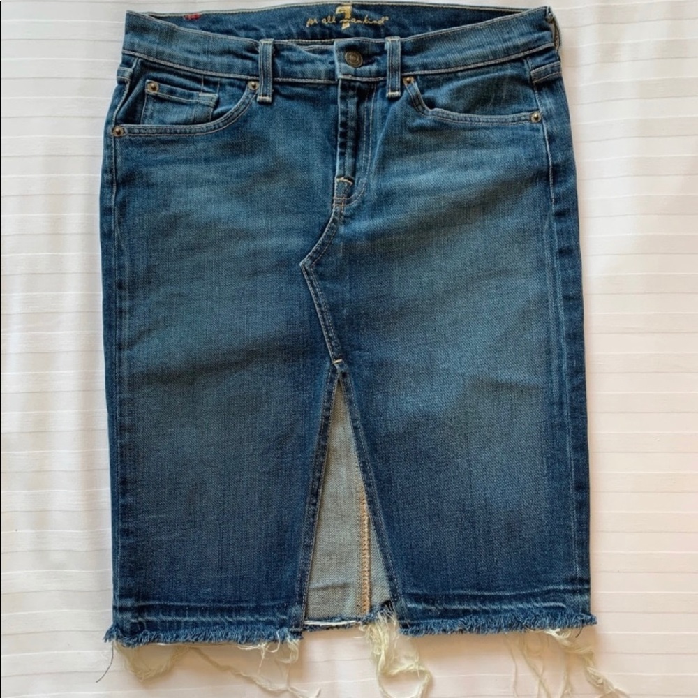 Women’s denim skirt-7 For All Mankind size 28